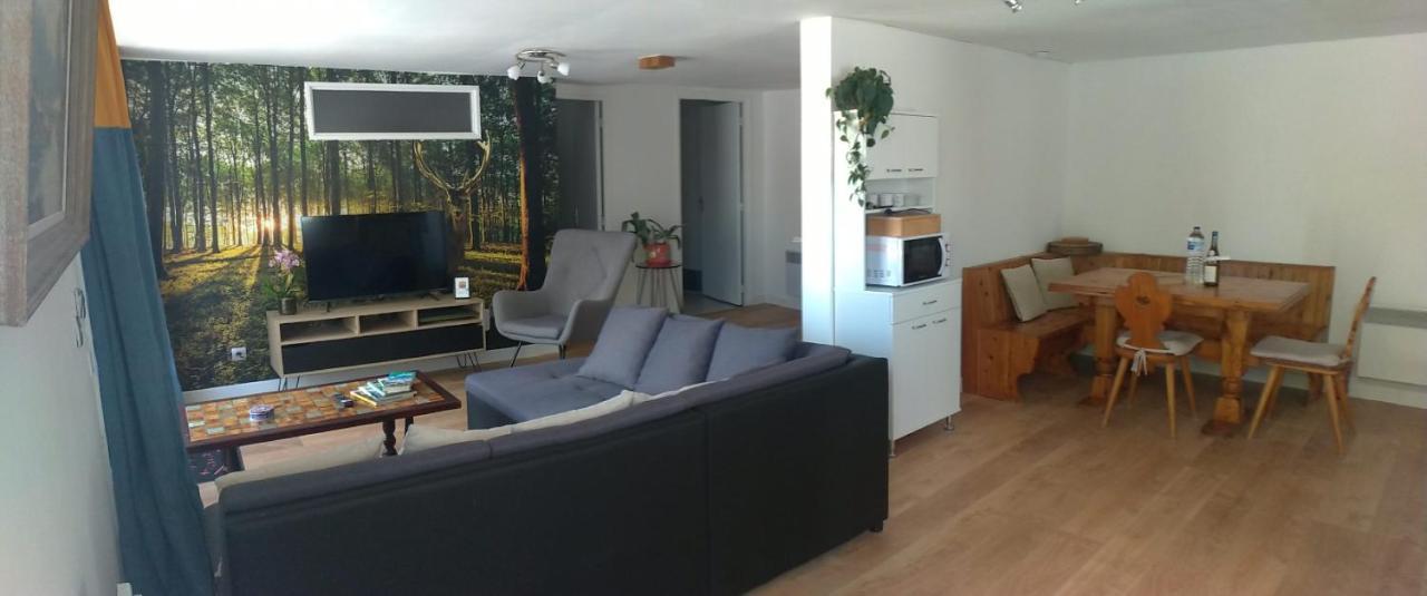 Les Guernazelles Apartment บราเซอร์ส ภายนอก รูปภาพ